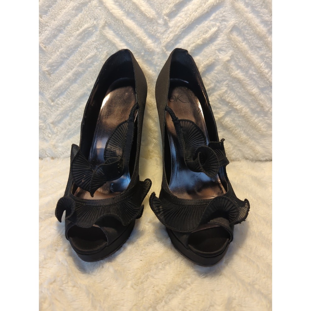 S2 It's OK‎ Ruffle Peeptoe Heel Women's Sz 8.5M Cocktail Holiday Datenight